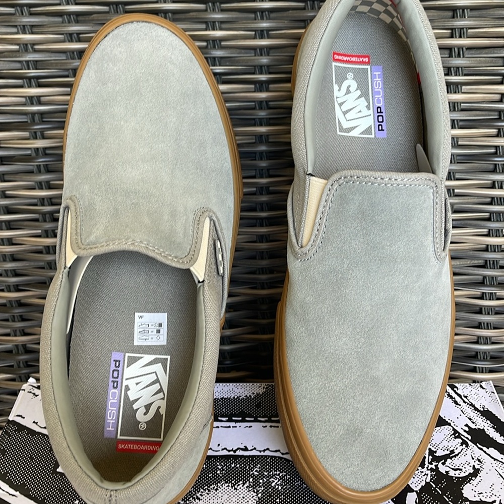 Vans WMNS Skate Slip-On Grey/Gum
VN0A5FCAN3Z
Sneakers - Picture 13 of 16